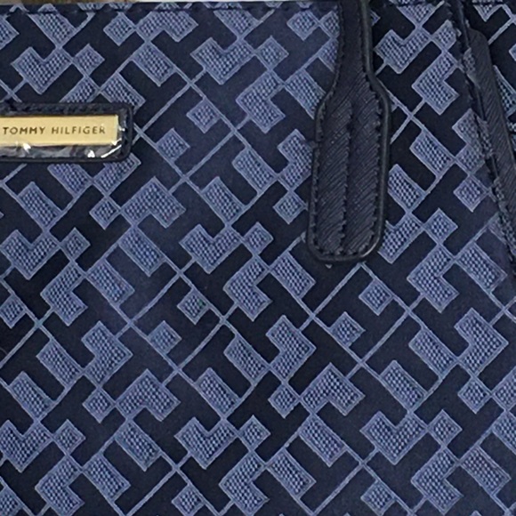Large Navy TOMMY HILFIGER Tote - Picture 3 of 4